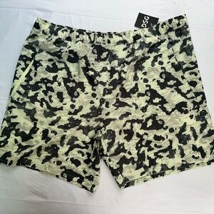 DSG Men's Athletic Shorts - Black and Green Camo